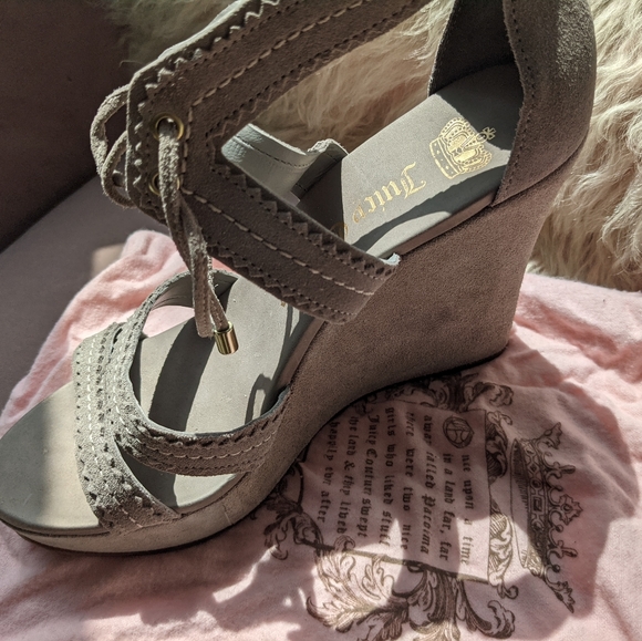 Juicy Couture Suede Platform Wedge Sandal - Picture 9 of 9